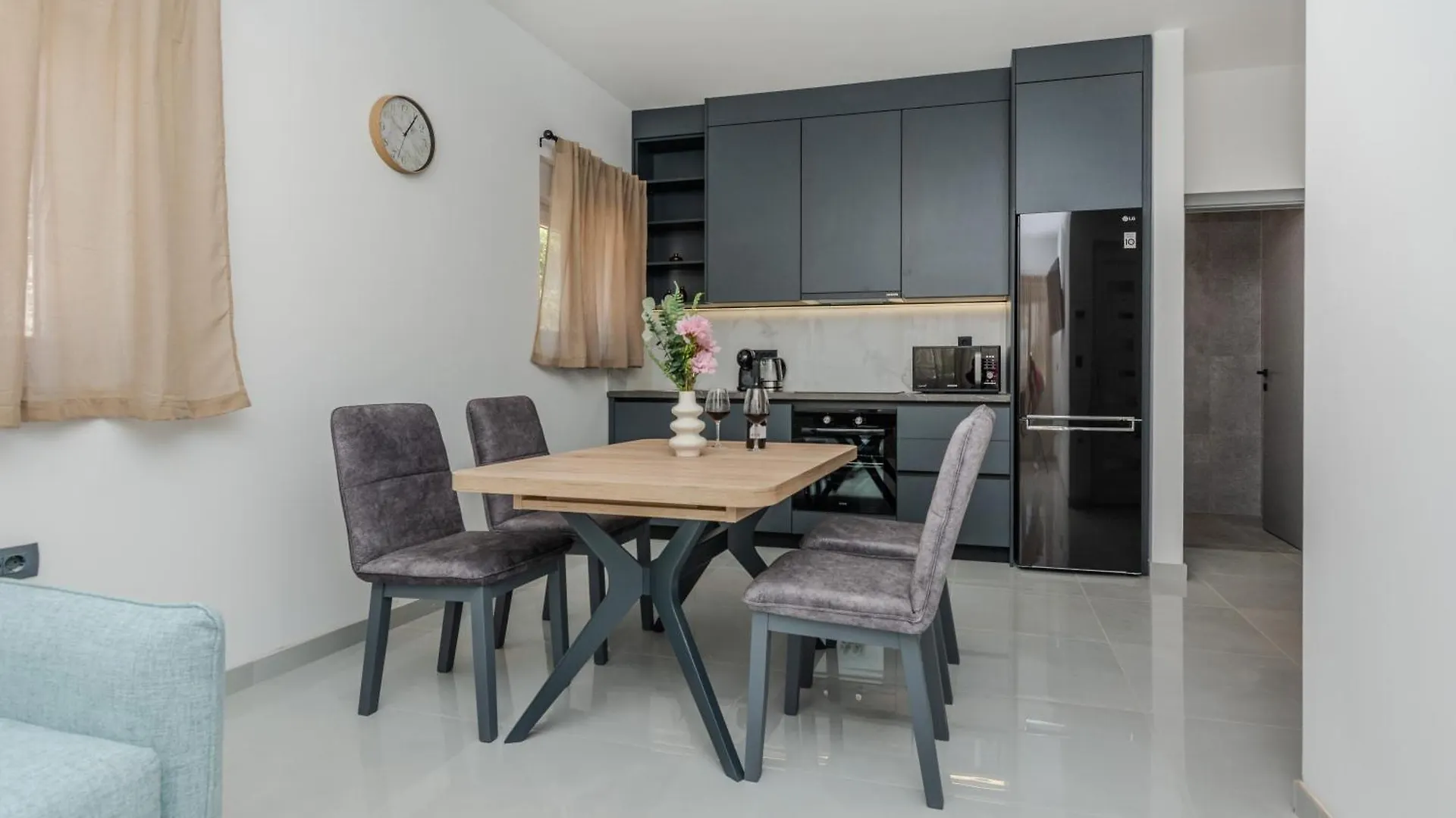 Villa Lucy Apartments I Vir